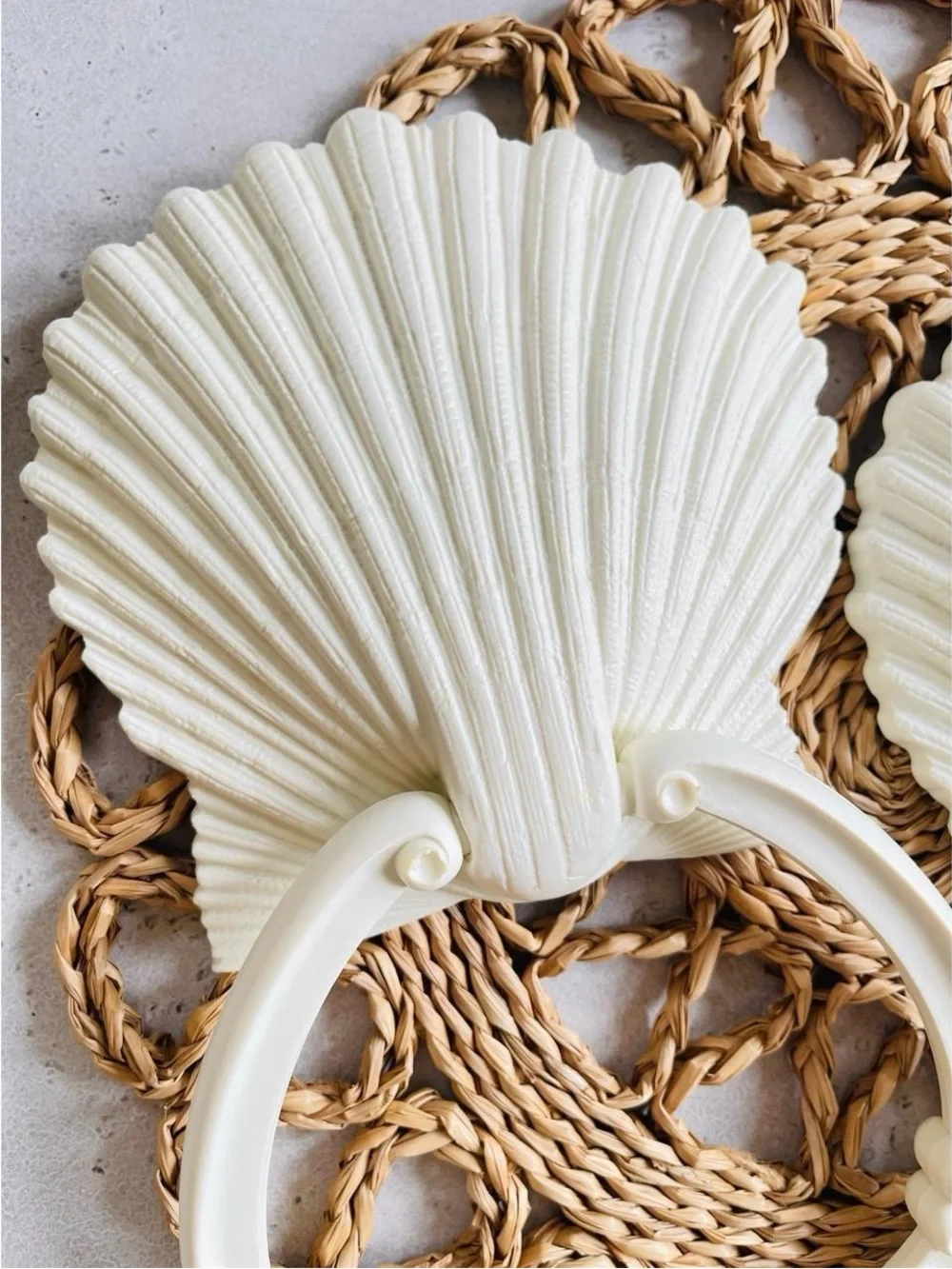 Set of 2 70s Vintage Homco Seashell Scallop Plastic Towel Hangers Coastal